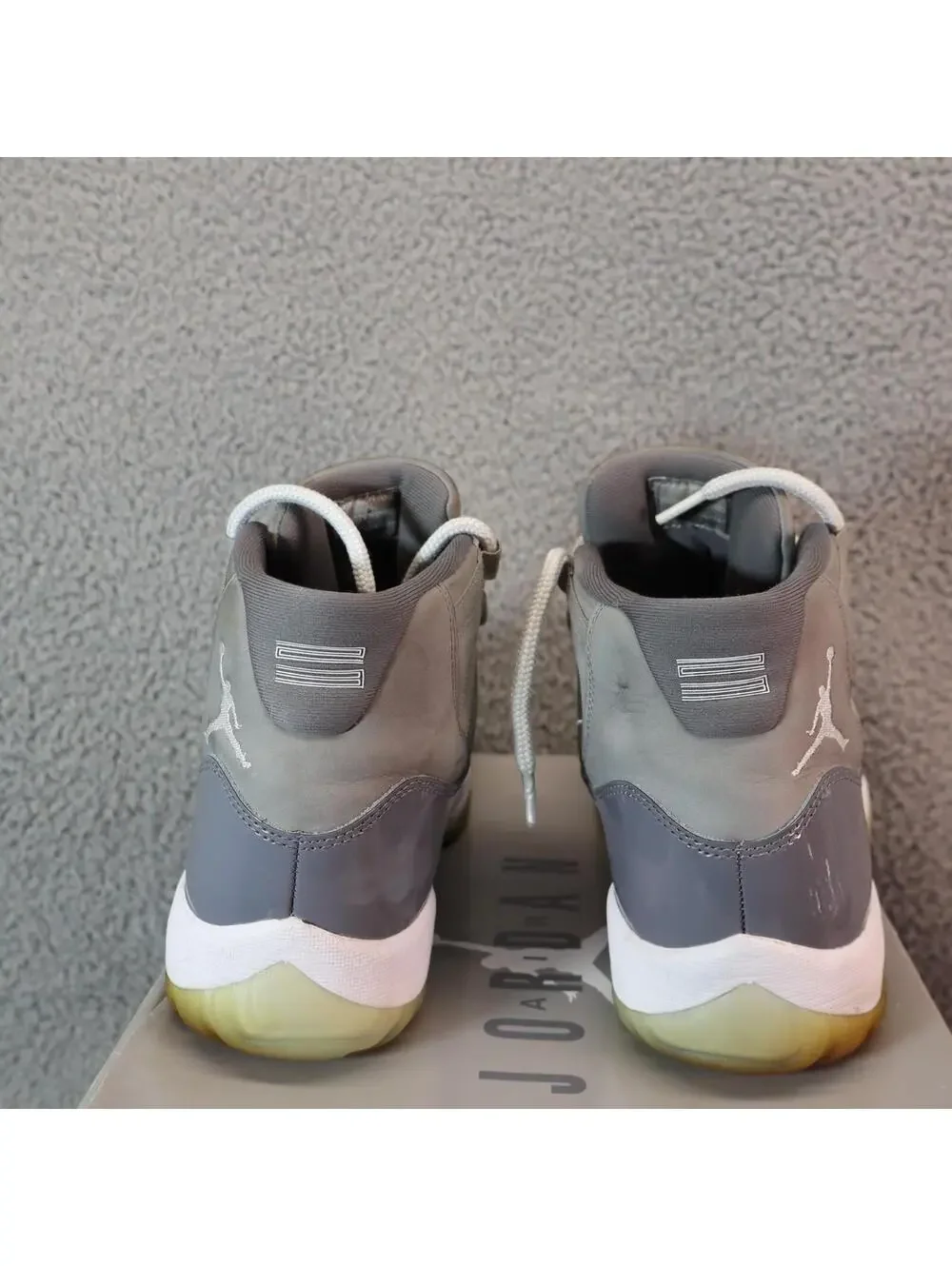 Jordan 11 Retro Men's Size 10 Grey CT8012-005